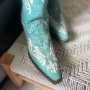 Corral cowboy boots